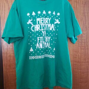Gildan Merry Christmas Ya Filthy Animal Tee XL Green
